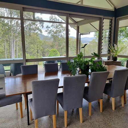 Elfin Hill Vineyard Accommodation โพโคลบิน ภายนอก รูปภาพ
