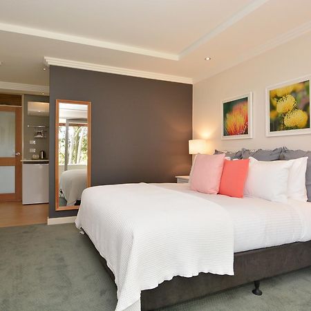 Elfin Hill Vineyard Accommodation โพโคลบิน ภายนอก รูปภาพ