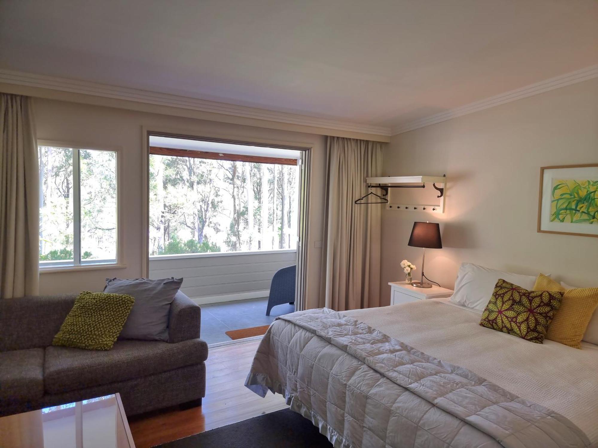 Elfin Hill Vineyard Accommodation โพโคลบิน ภายนอก รูปภาพ