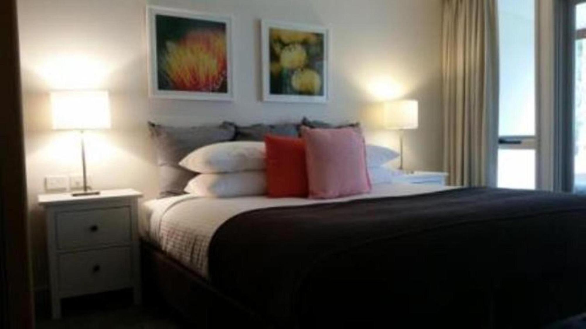 Elfin Hill Vineyard Accommodation โพโคลบิน ภายนอก รูปภาพ
