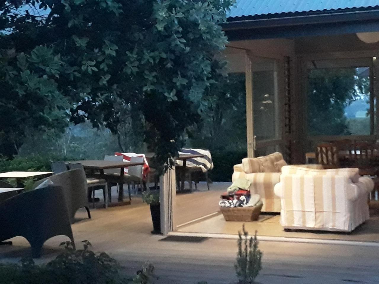 Elfin Hill Vineyard Accommodation โพโคลบิน ภายนอก รูปภาพ